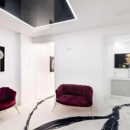 Hollywood Apartmán Bukurešť